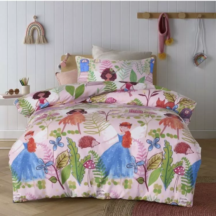 Happy Kids Fairy Tales Glow In The Dark Quilt Cover Set Pink 3 Happy Kids Fairy Tales Glow In The Dark Quilt Cover Set Pink