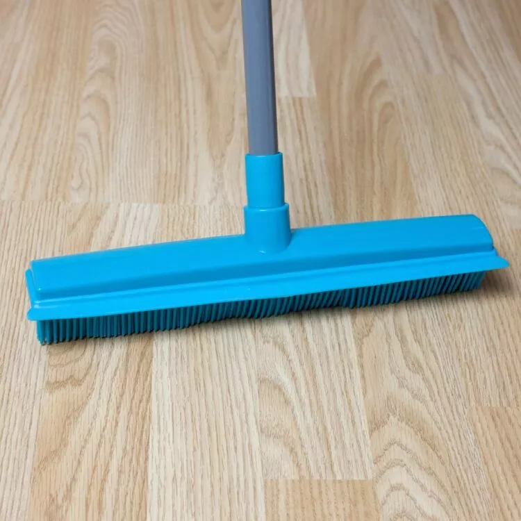 Beldray Pet Plus Rubber Head Broom 3 Beldray Pet Plus Rubber Head Broom